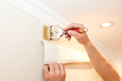 Pose de papier peint à Pradiers — revêtements muraux et toiles de verre